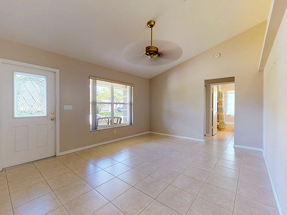 3rd image of 3225 SW Hickenlooper St