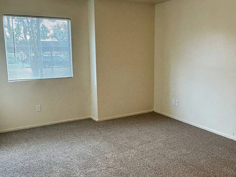 Mirage Apartments — Photo 15