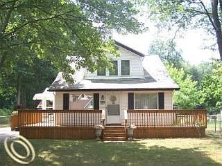 1st image of 33983 Kirby St