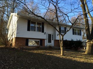7446 Oaklawn Dr, Newburgh, IN 47630
