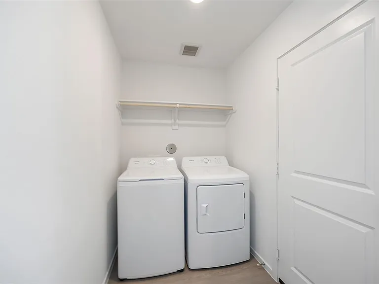 4930 Valencia Frst — Photo 19