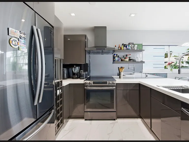 1428 Euclid Ave #207 — Photo 4