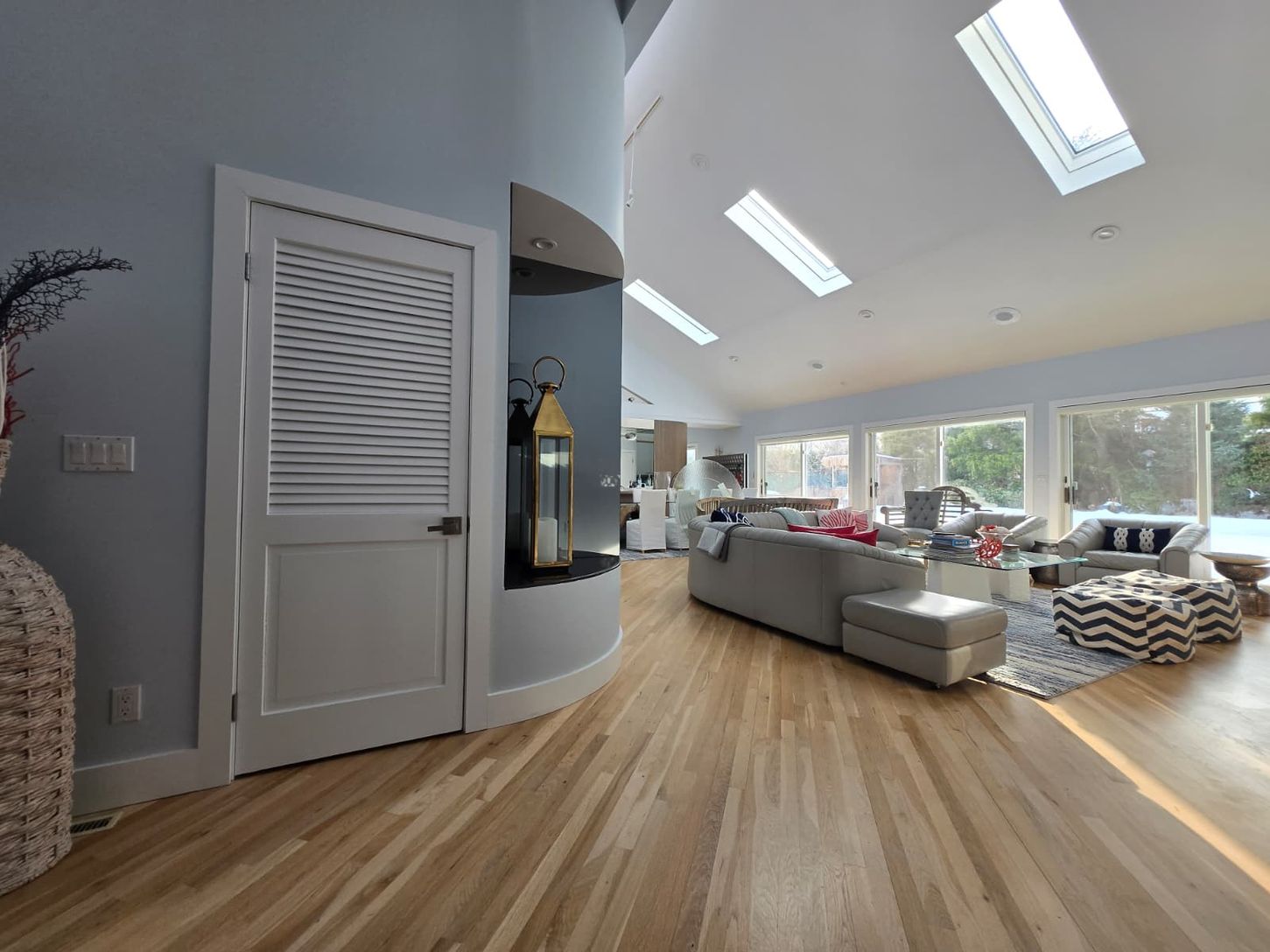  Living room view from entrance