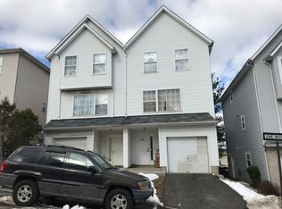 7313 Dane Ct, North Bergen, NJ 07047