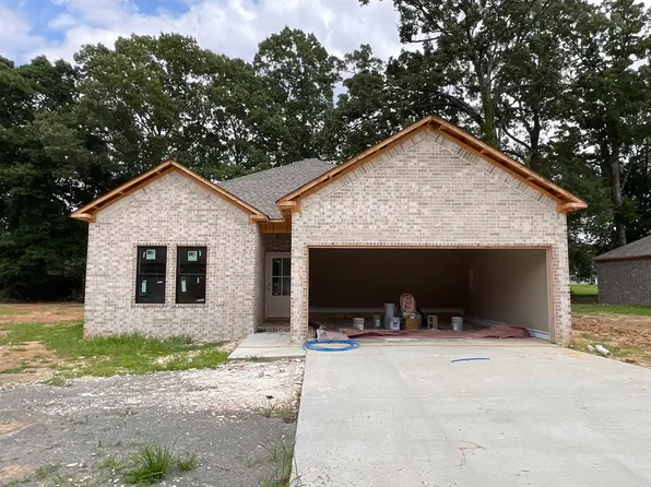 225 Kayla Ln, Lonoke, AR 72086