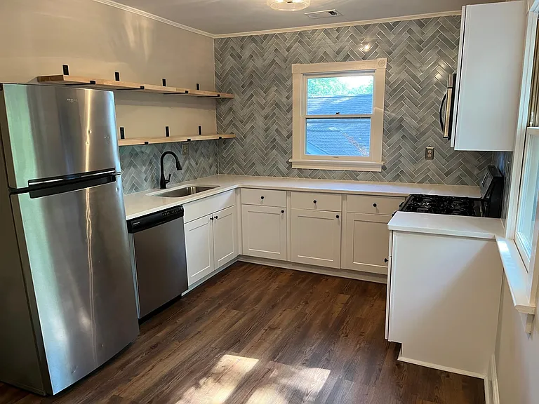 340 Josephine St #B — Photo 1