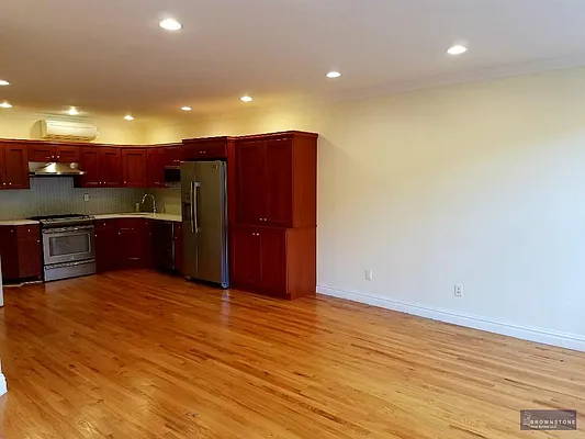 Rented by Brownstone Real Estate | media 20