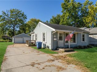 2929 Mahaska Ave, Des Moines, IA 50317