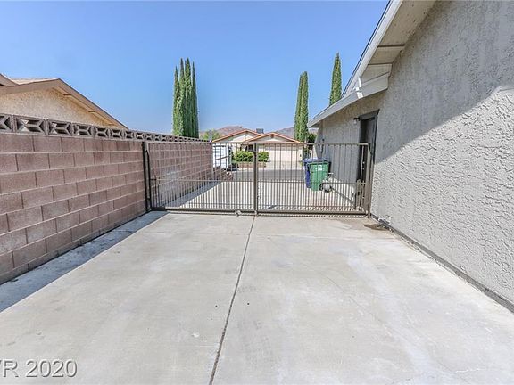 3rd image of 653 Paloma Dr