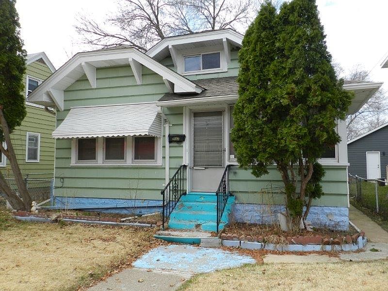 1st image of 4319 Newton Ave N