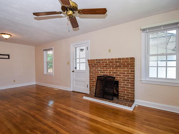 3rd image of 5489 Stearnes Ave