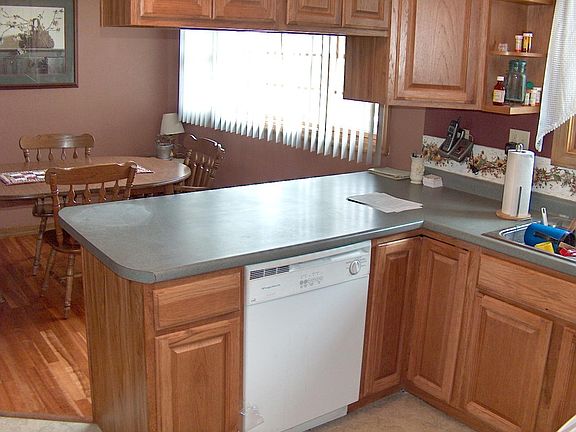 4th image of 97 Barts Dr