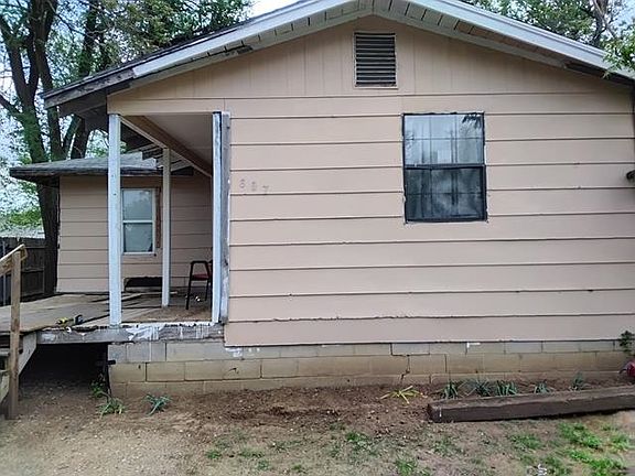 4th image of 607 W Cheyenne St