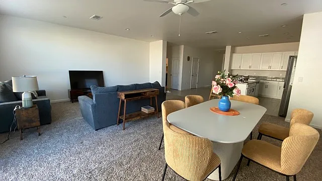 806 Sophie Ct — Photo 18