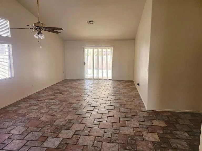 1238 Pagentry Dr — Photo 6
