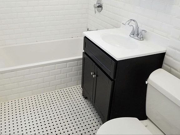 5th image of 1 Post Ave APT 43