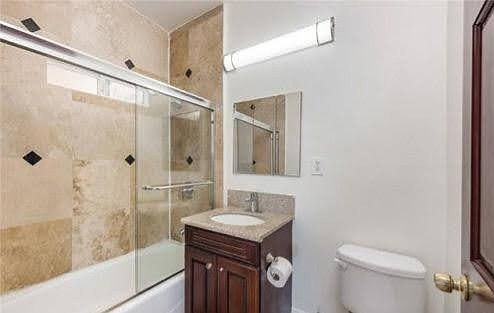 2nd image of 2230 E Ocean Blvd #19D