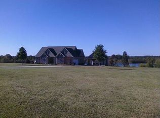 226 Louis Ln, Cowpens, SC 29330