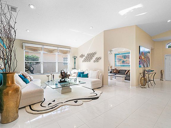 5th image of 9790 Lemonwood Dr