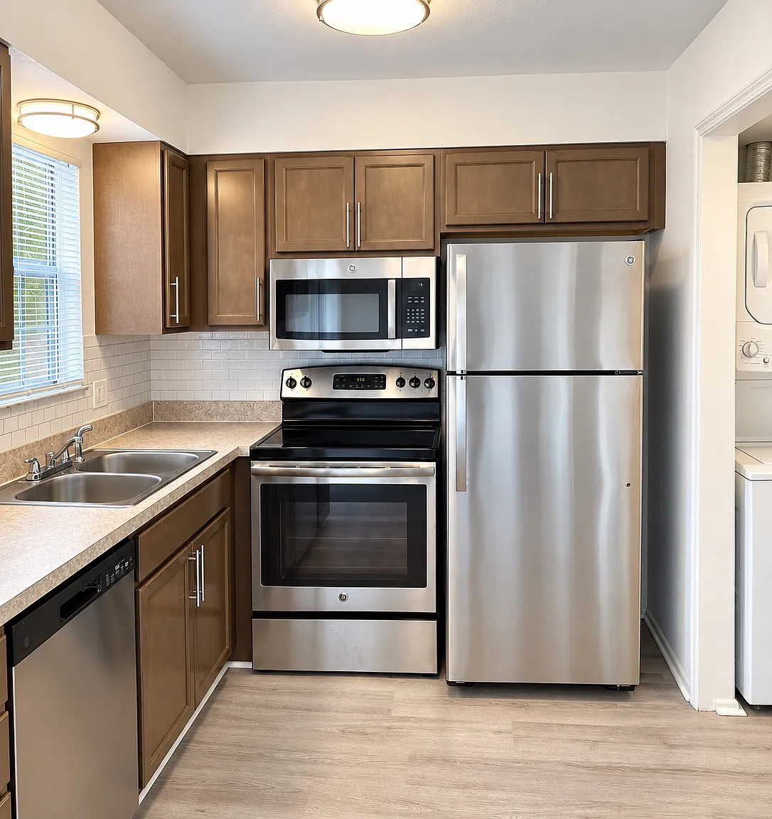 130 Georgia Ave — Photo 1