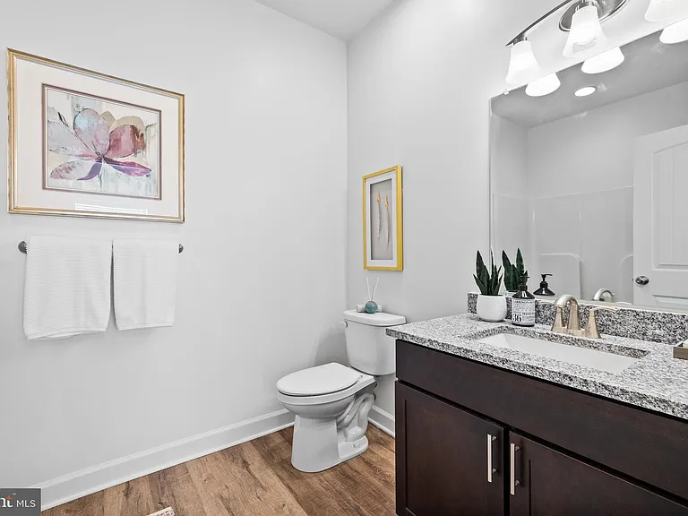 190 Cambridge Blvd — Photo 11
