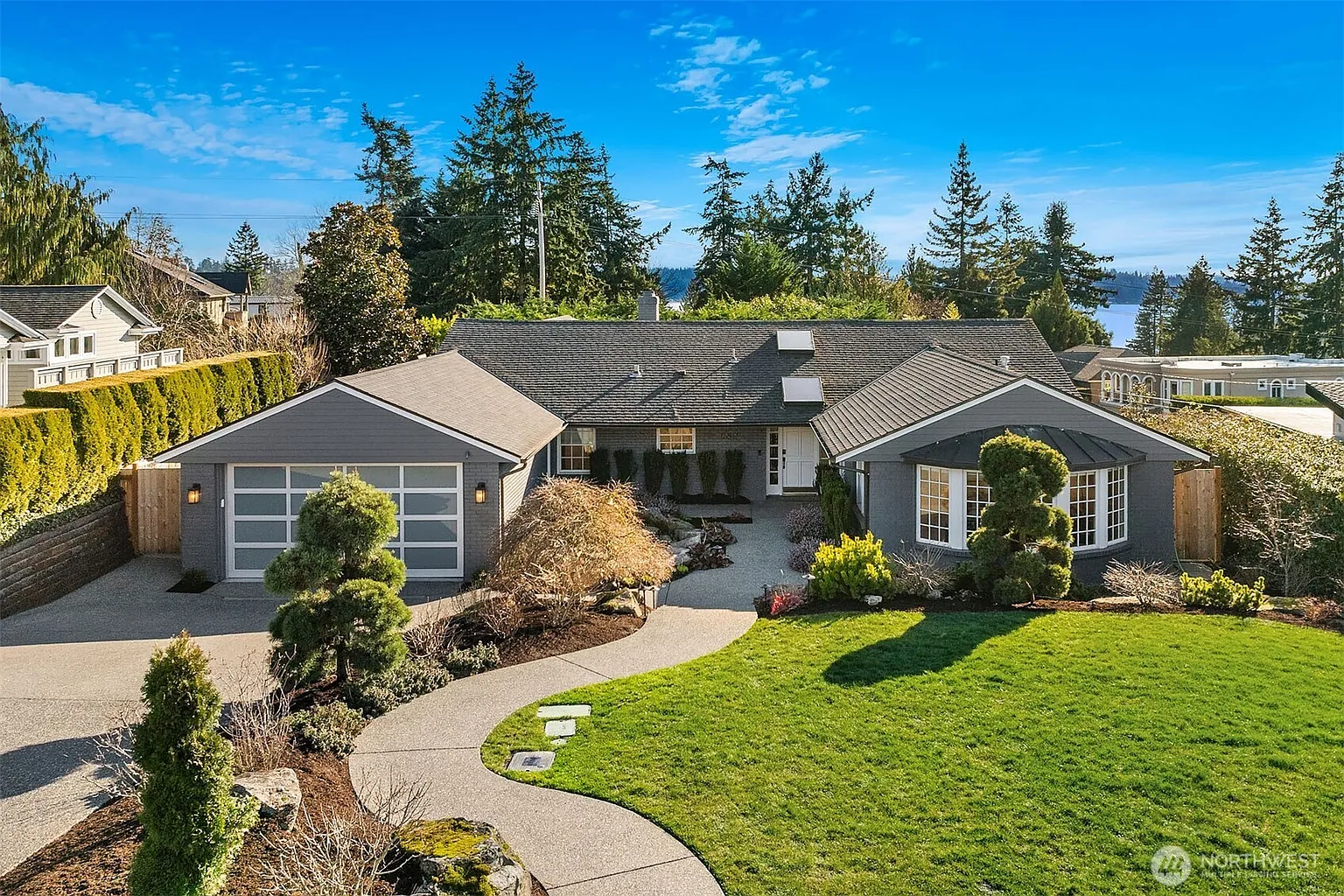 9617 Evergreen Drive photo 1