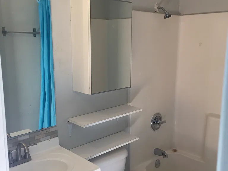 1302 Lauretta Wood Dr #B — Photo 6