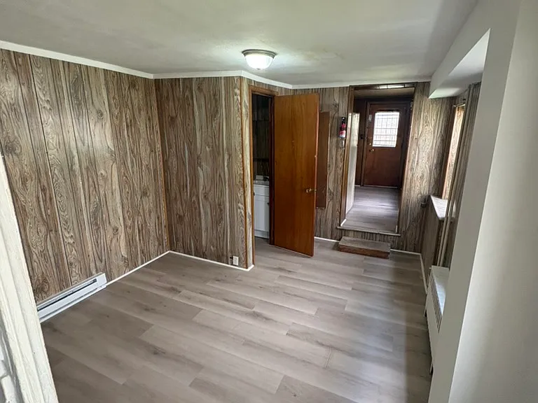 1113 Elm St — Photo 4
