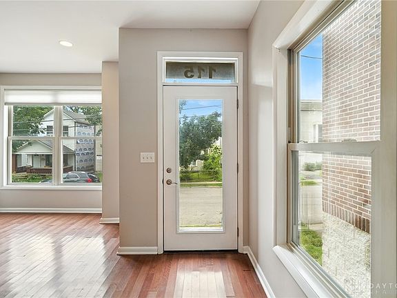 4th image of 115 Frank St