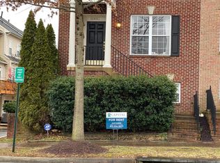 13851 Palisades St, Woodbridge, VA
