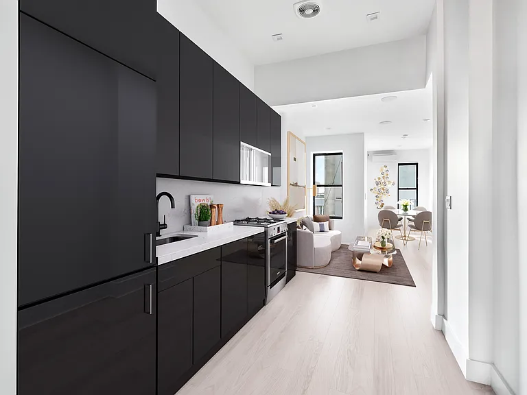 181 Court St #2L — Photo 3