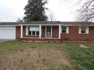 1111 Vannoy Dr, Chattanooga, TN 37411