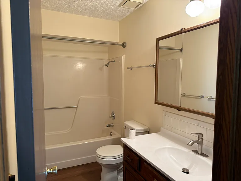 3710 N Athenian Ct — Photo 2