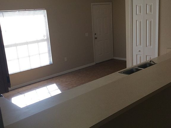4th image of 950 Courtland Blvd