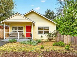 115 California St, Ashland, OR 97520