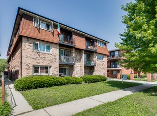 9708 Nottingham Ave APT 2A, Chicago Ridge, IL 60415