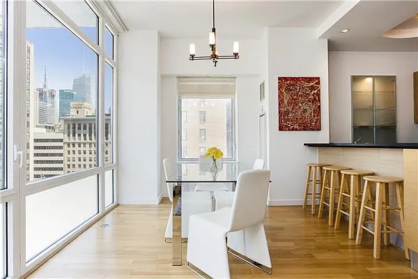Sold by (Legacy) Elegran | media 7
