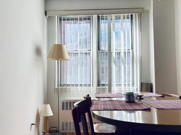 43-10 Kissena Boulevard image 7 of 18