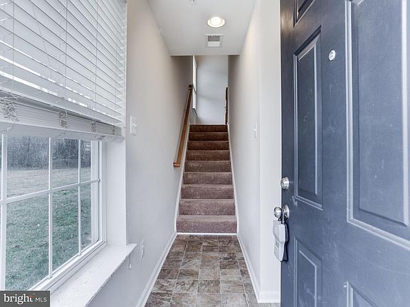 4th image of 8317 Jennel Ct