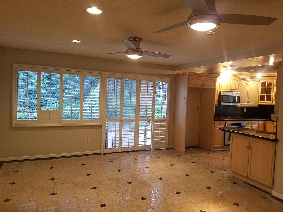 2nd image of 22045 Rayen St
