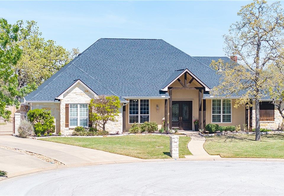 1st image of 907 Plainfield Ct