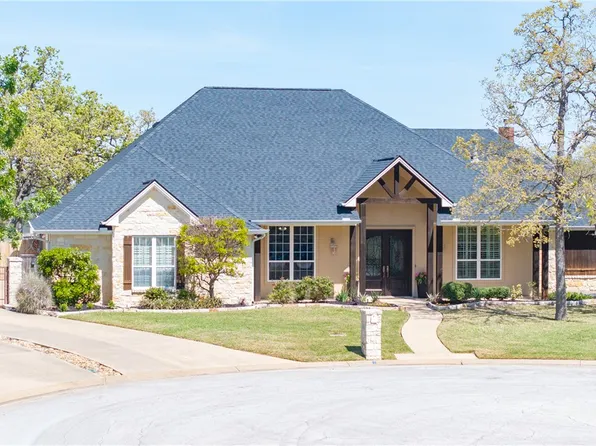 907 Plainfield Ct, College Station, TX 77845