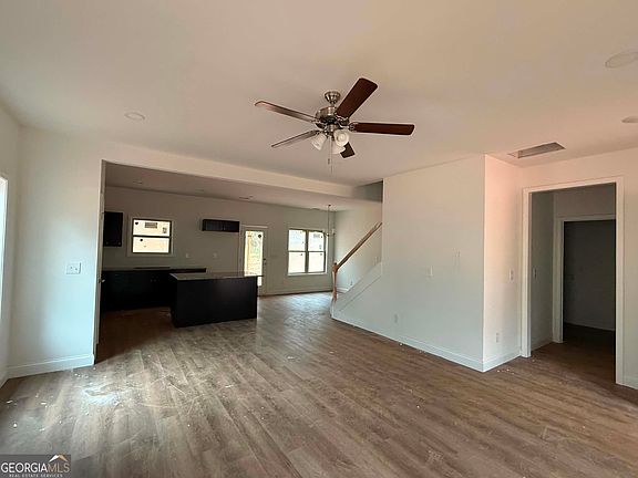 5th image of 373 Laney Rd