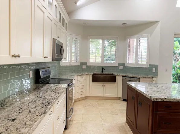 22832 Marbella Cir, Boca Raton, FL 33433