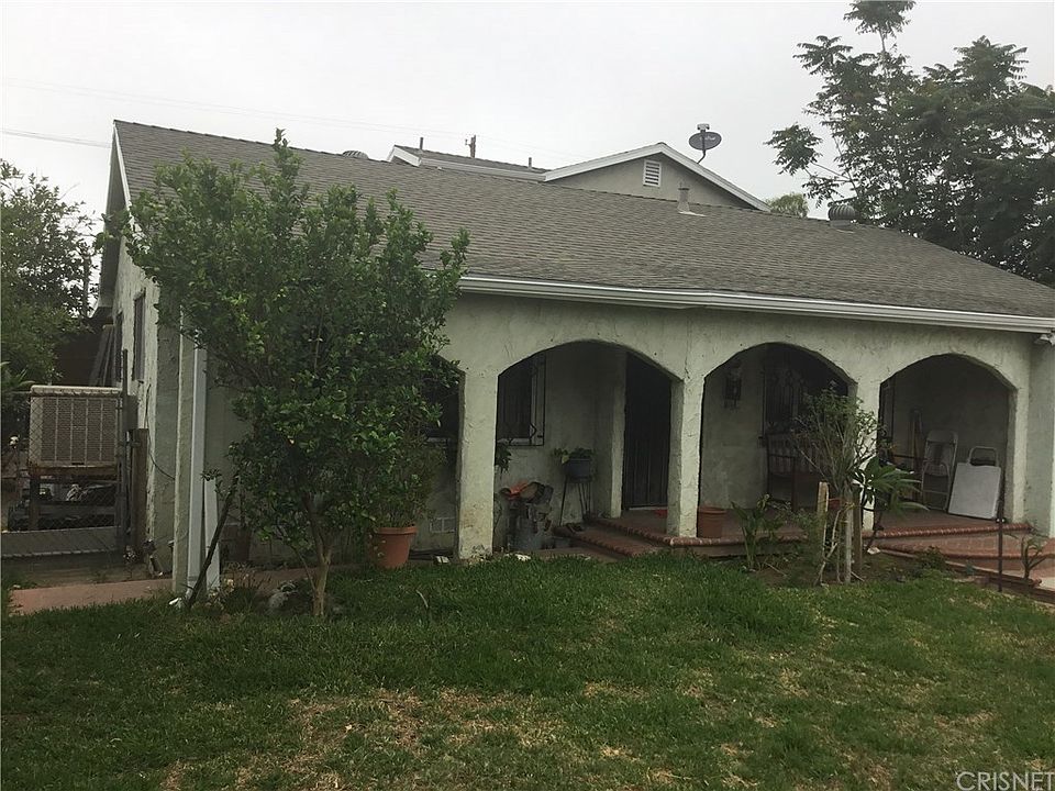 2nd image of 13679 Remington St