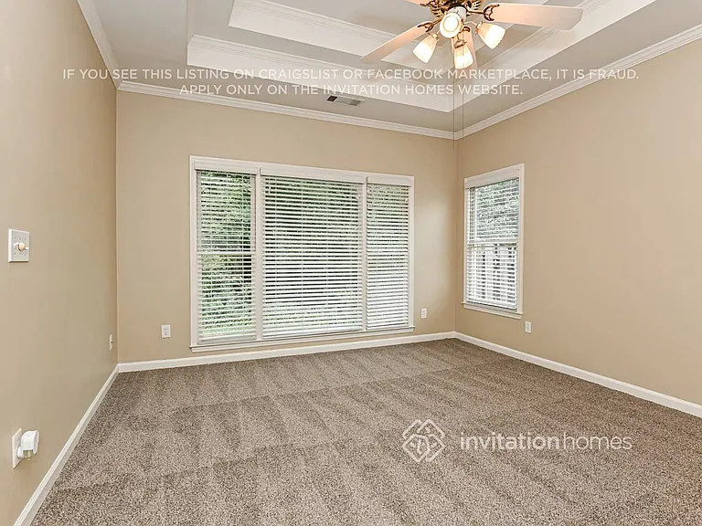 2025 Fairway Close Ter — Photo 11