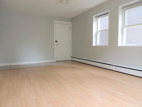 5th image of 6120 3/4 N Kenmore Ave #Ge