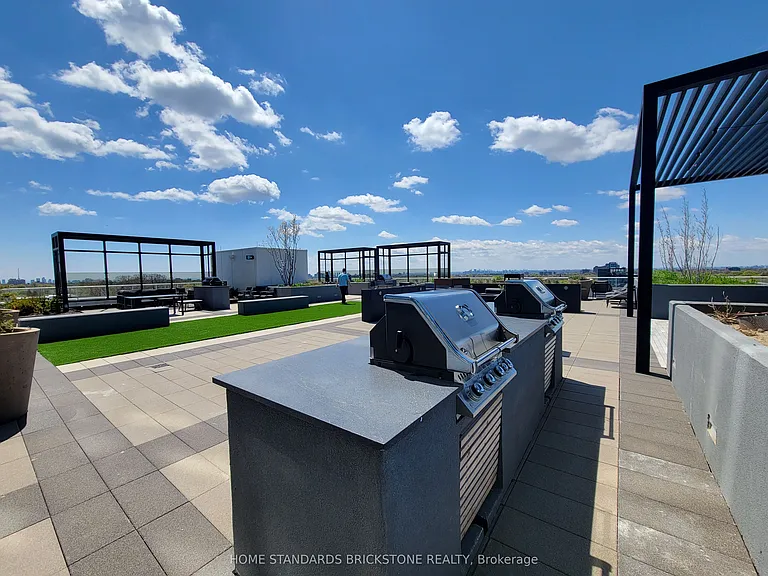 2020 Bathurst St #1017 — Photo 16