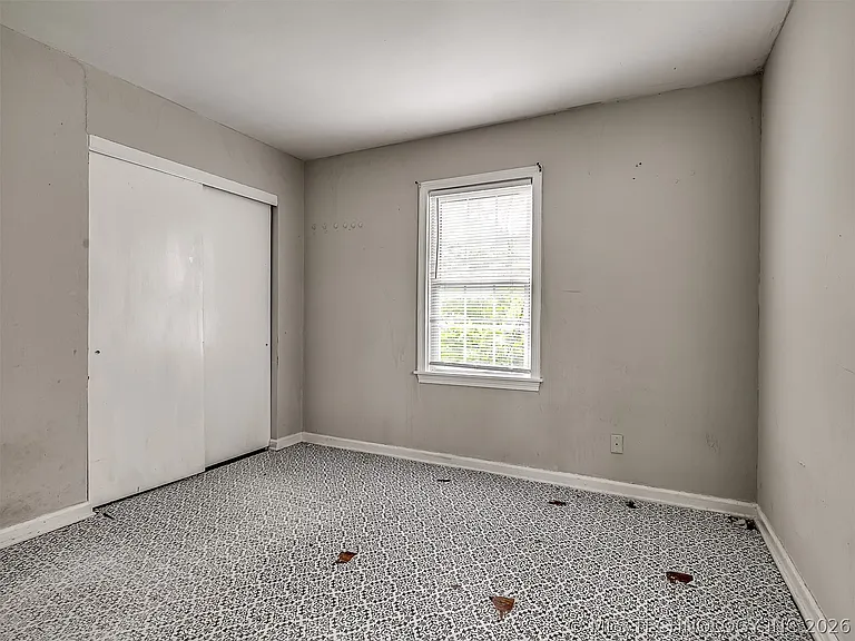 1913 N Florence Pl — Photo 17