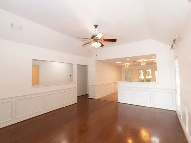 2049 Dundee Way — Photo 5